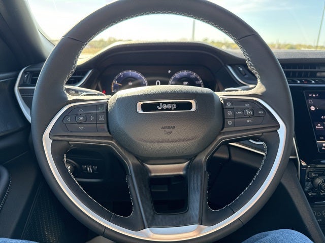 2025 Jeep Grand Cherokee GRAND CHEROKEE L ALTITUDE 4X4