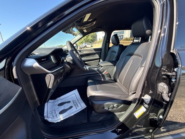2027 Jeep Grand Cherokee GRAND CHEROKEE L LIMITED 4X4