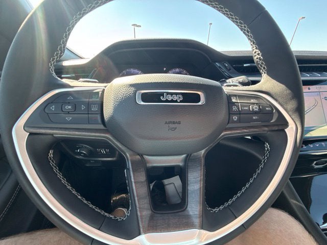 2027 Jeep Grand Cherokee GRAND CHEROKEE L LIMITED 4X4