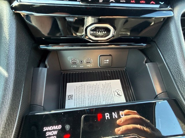 2027 Jeep Grand Cherokee GRAND CHEROKEE L LIMITED 4X4