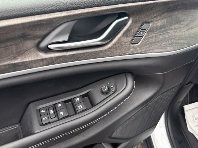 2027 Jeep Grand Cherokee GRAND CHEROKEE L LIMITED 4X4