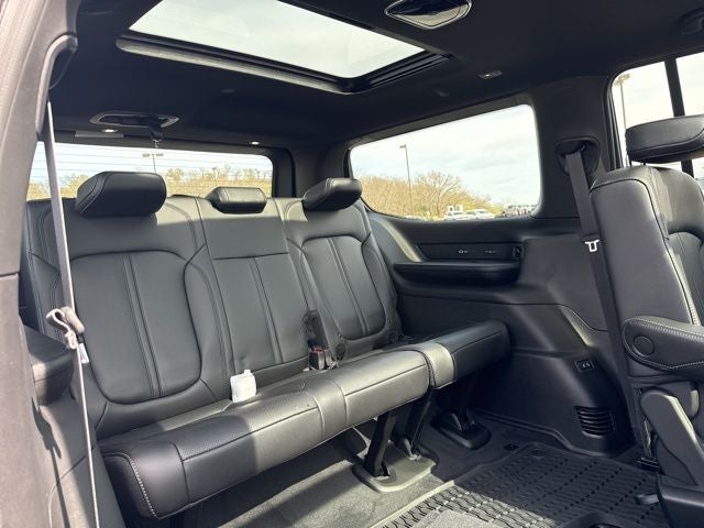 2026 Jeep Grand Wagoneer GRAND WAGONEER UPLAND 4X4