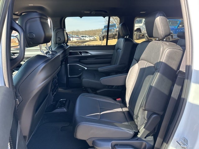 2026 Jeep Grand Wagoneer GRAND WAGONEER LIMITED ALTITUDE 4X4