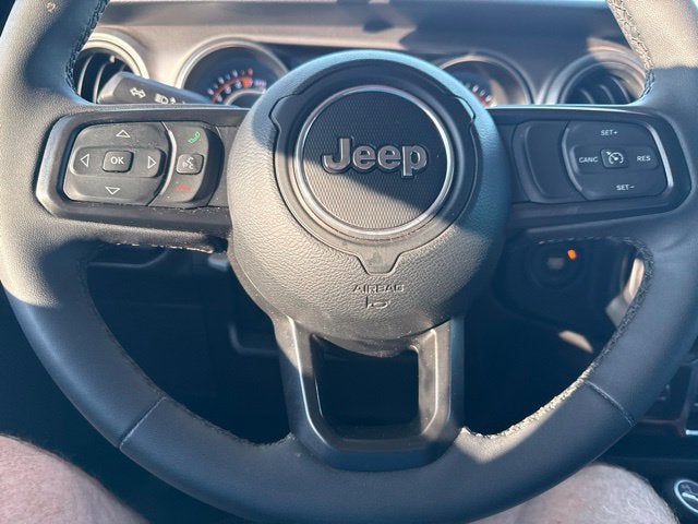 2023 Jeep Gladiator Willys 4x4