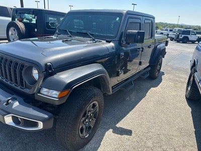 2024 Jeep Gladiator Sport