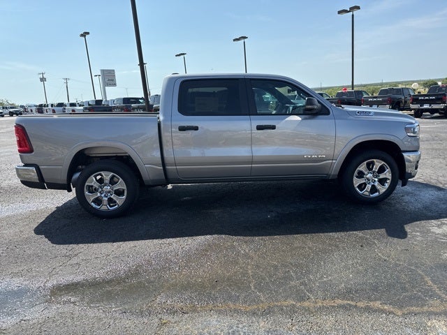 2025 RAM Ram 1500 RAM 1500 LONE STAR CREW CAB 4X2 5'7' BOX