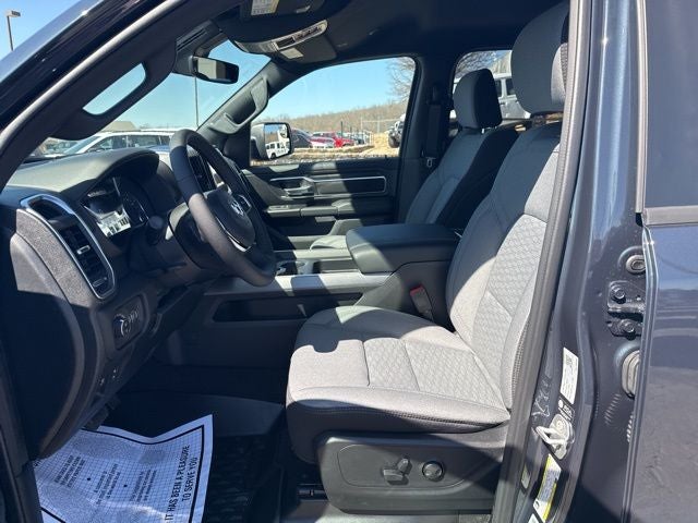 2026 RAM Ram 1500 RAM 1500 LONE STAR CREW CAB 4X2 5'7' BOX