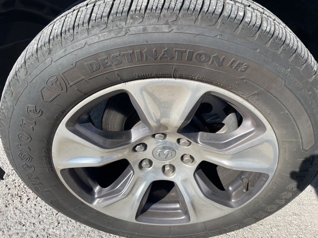 2024 RAM 1500 Laramie Crew Cab 4x2 5'7' Box