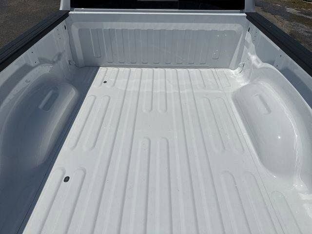 2025 RAM Ram 1500 RAM 1500 TRADESMAN QUAD CAB 4X4 6'4' BOX