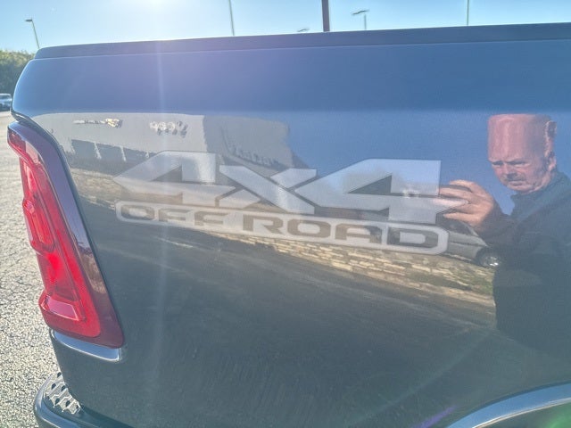 2026 RAM Ram 1500 RAM 1500 LONE STAR CREW CAB 4X4 5'7' BOX