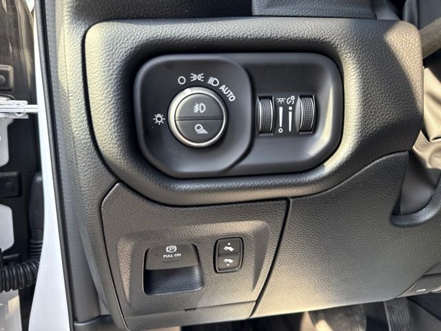 2026 RAM 1500 RAM 1500 LONE STAR CREW CAB 4X4 5'7' BOX