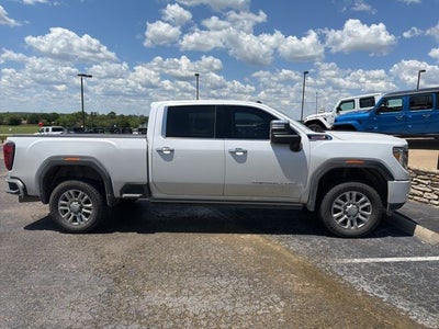 2023 GMC Sierra 2500HD 4WD Crew Cab Standard Bed Denali