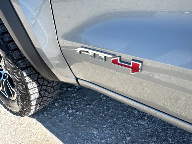 2024 GMC Canyon 4WD AT4