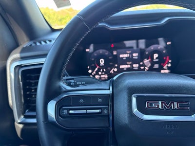 2024 GMC Canyon 4WD AT4