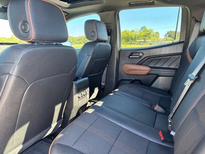 2024 GMC Canyon 4WD AT4