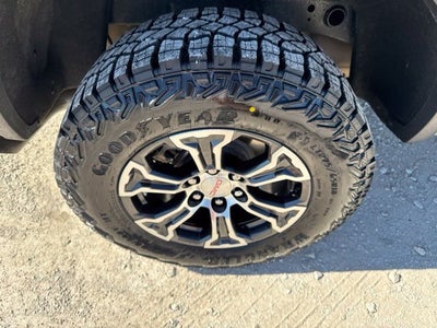 2024 GMC Canyon 4WD AT4