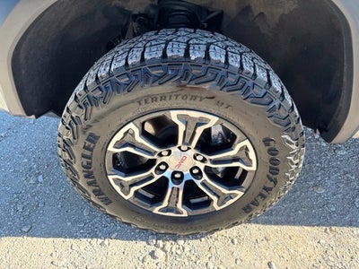 2024 GMC Canyon 4WD AT4