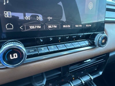 2024 GMC Canyon 4WD AT4