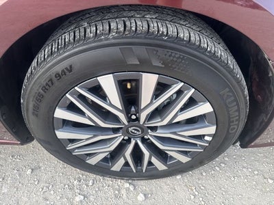 2025 Nissan Altima SV FWD