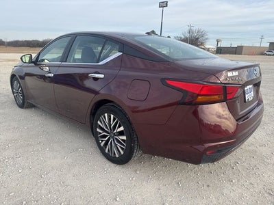 2025 Nissan Altima SV FWD