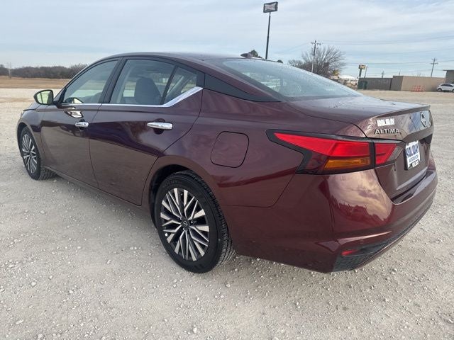 2025 Nissan Altima SV FWD