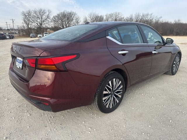 2025 Nissan Altima SV FWD