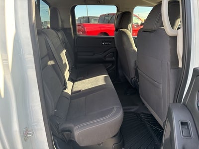 2023 Nissan Frontier Crew Cab SV 4x4