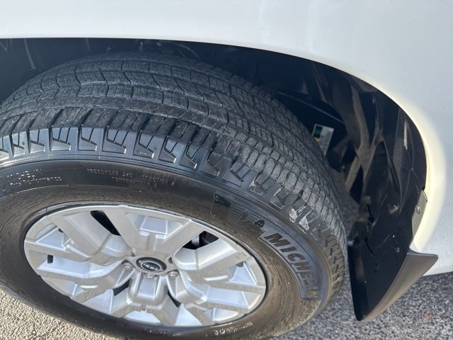 2023 Nissan Frontier Crew Cab SV 4x4