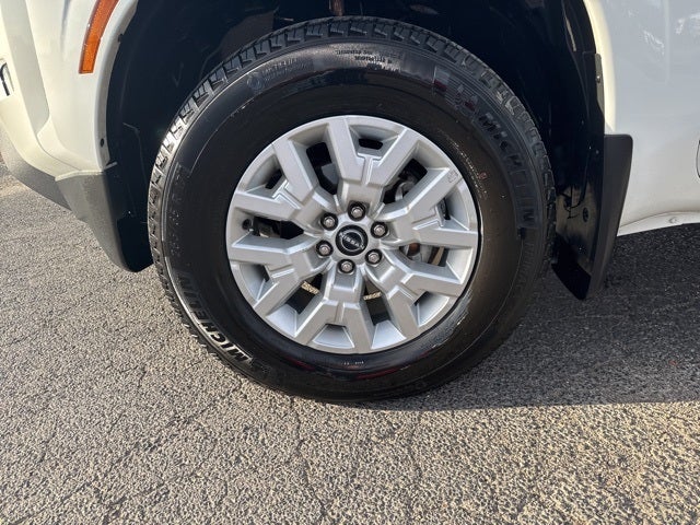 2023 Nissan Frontier Crew Cab SV 4x4