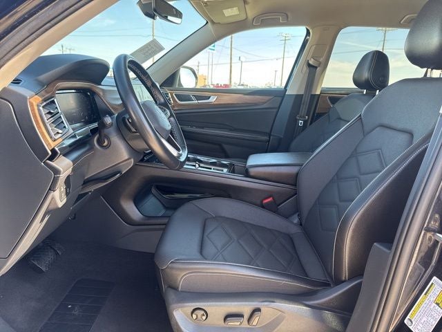 2024 Volkswagen Atlas 2.0T SE w/Technology