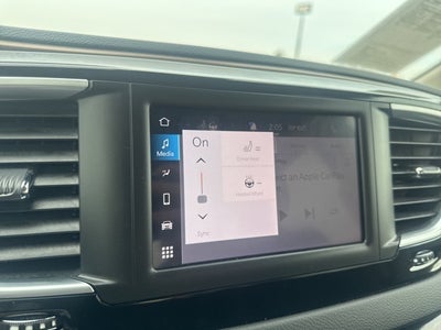 2024 Chrysler Voyager LX