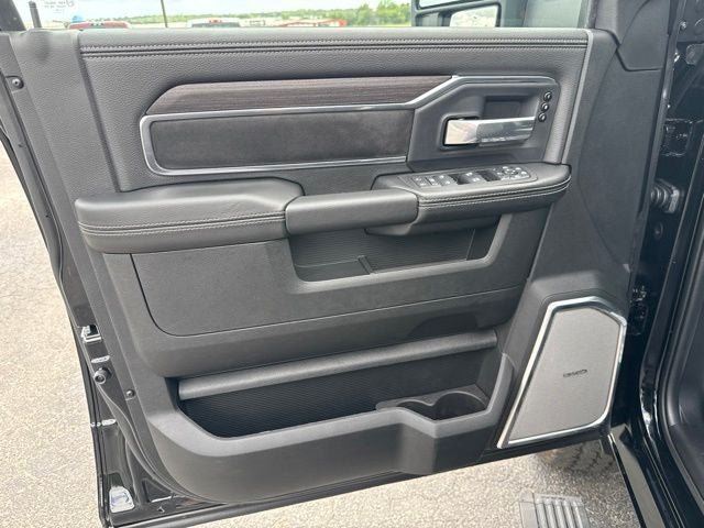 2026 RAM Ram 3500 RAM 3500 LARAMIE MEGA CAB 4X4 6'4' BOX