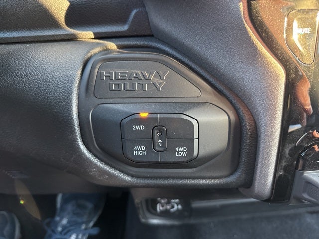 2026 RAM Ram 2500 RAM 2500 BLACK EXPRESS CREW CAB 4X4 6'4' BOX