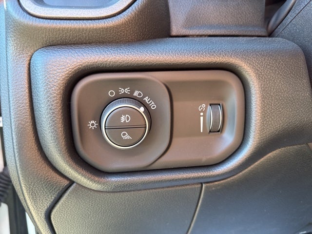 2026 RAM Ram 2500 RAM 2500 TRADESMAN CREW CAB 4X4 8' BOX