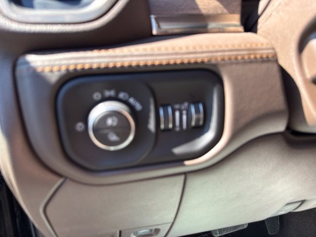 2027 RAM Ram 2500 RAM 2500 LIMITED LONGHORN CREW CAB 4X4 6'4' BOX