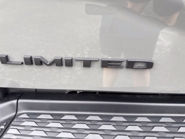 2027 RAM Ram 2500 RAM 2500 LIMITED MEGA CAB 4X4 6'4' BOX