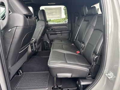 2027 RAM Ram 2500 RAM 2500 LIMITED MEGA CAB 4X4 6'4' BOX