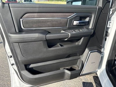2026 RAM Ram 3500 RAM 3500 LARAMIE CREW CAB 4X4 8' BOX
