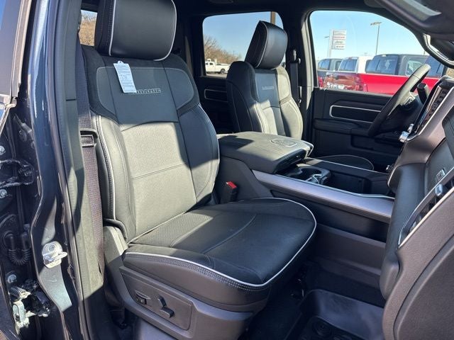 2026 RAM Ram 3500 RAM 3500 LARAMIE CREW CAB 4X4 8' BOX