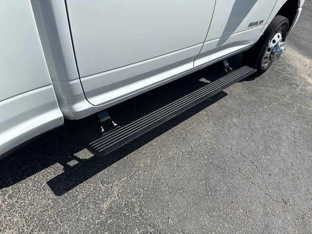 2026 RAM 3500 Laramie Crew Cab 4x4 8' Box