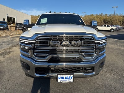 2025 RAM 3500 Laramie Crew Cab 4x4 8' Box