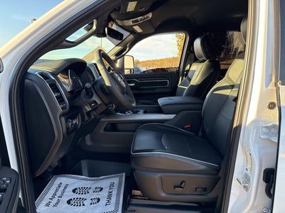 2025 RAM 3500 Laramie Crew Cab 4x4 8' Box