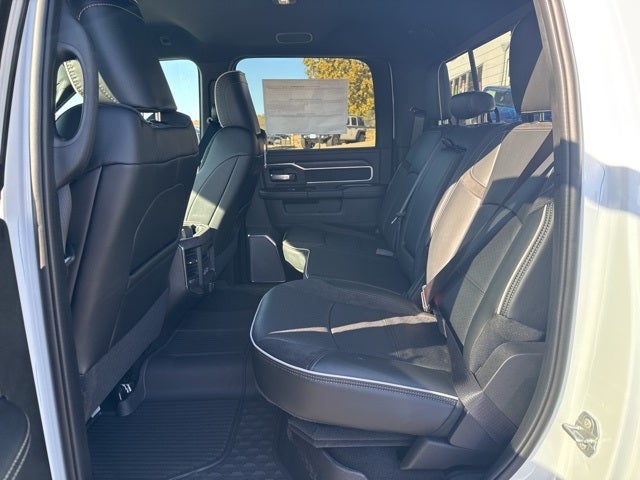 2026 RAM Ram 3500 RAM 3500 LARAMIE CREW CAB 4X4 8' BOX