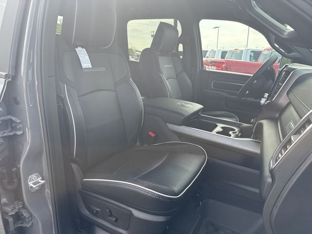 2026 RAM Ram 3500 RAM 3500 LARAMIE CREW CAB 4X4 8' BOX