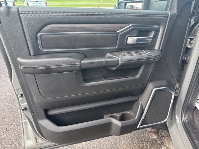 2026 RAM Ram 3500 RAM 3500 LARAMIE CREW CAB 4X4 8' BOX