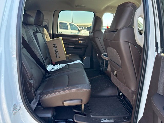 2027 RAM Ram 3500 RAM 3500 LIMITED LONGHORN MEGA CAB 4X4 6'4' BOX