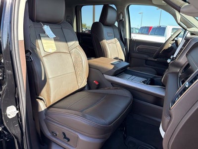 2027 RAM Ram 3500 RAM 3500 LIMITED LONGHORN MEGA CAB 4X4 6'4' BOX