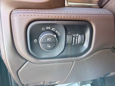2026 RAM 3500 RAM 3500 LIMITED LONGHORN CREW CAB 4X4 8' BOX