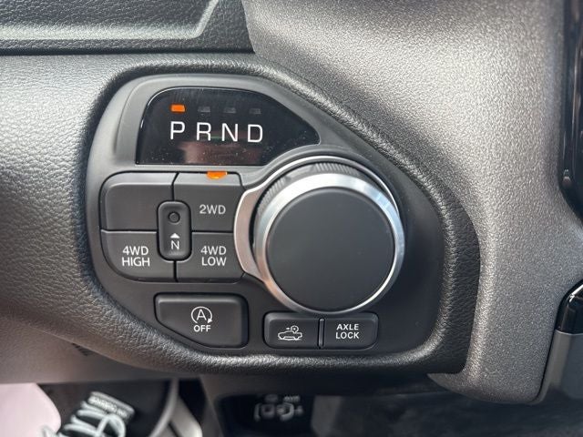 2026 RAM Ram 1500 RAM 1500 WARLOCK CREW CAB 4X4 5'7' BOX