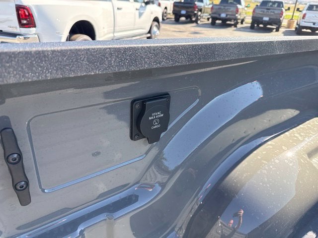 2027 RAM Ram 2500 RAM 2500 BLACK EXPRESS CREW CAB 4X4 6'4' BOX